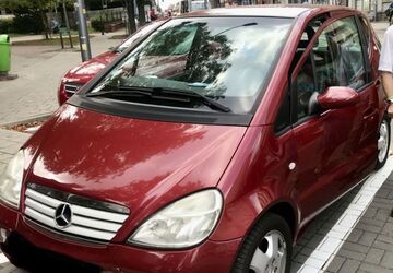 Mercedes-Benz A 170 134.221 km 1.800 &euro; Gelsenkirchen 45894