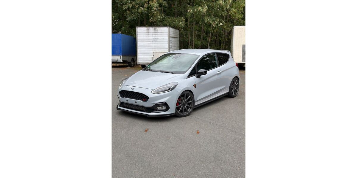Ford Fiesta 82.300 km 16.700 &euro; Dortmund 44287