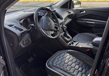 Ford Kuga 144.317 km 13.800 &euro; Dortmund 44289
