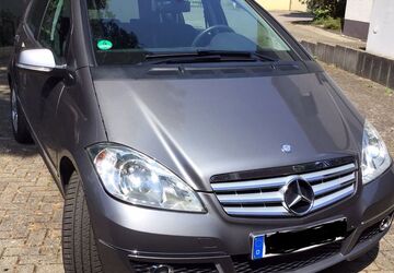 Mercedes-Benz A 180 194.500 km 6.000 &euro; Dortmund 44149