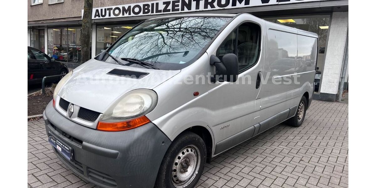 Renault Trafic 269.000 km 3.390 &euro; Recklinghausen 45657