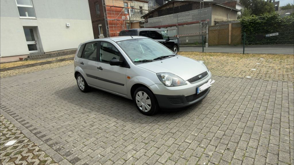 Ford Fiesta 89.000 km 2.750 &euro; Dortmund 44141