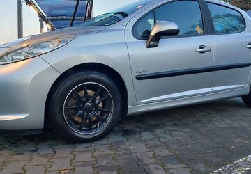 Peugeot 207 146.000 km 3.950 &euro; Marl 45770