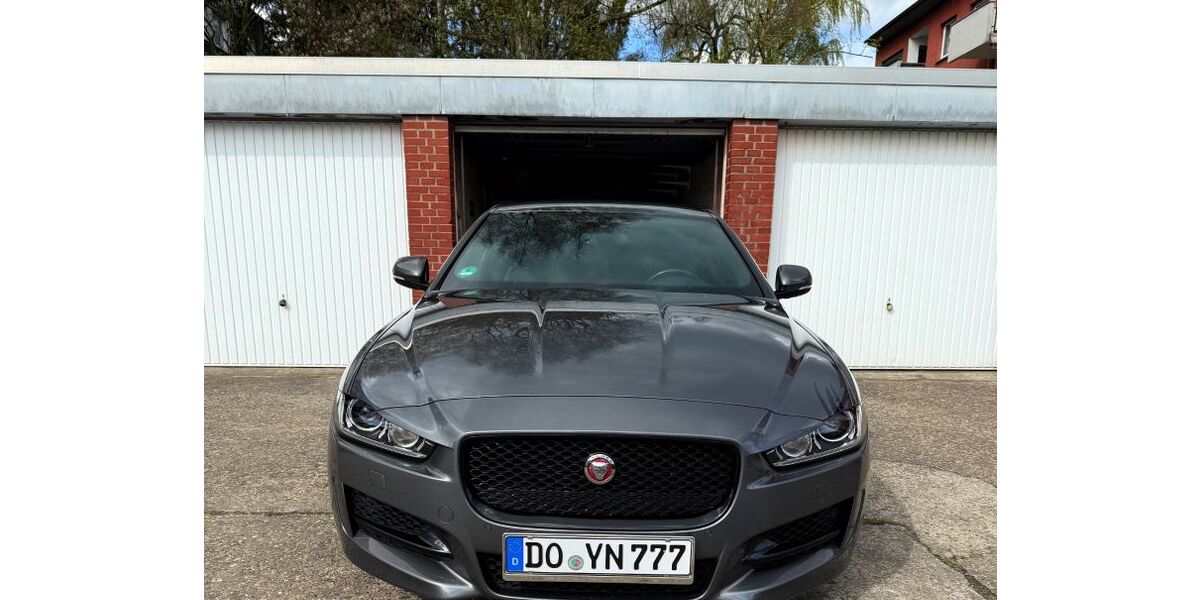 Jaguar XE 163.000 km 12.300 &euro; Dortmund 44369