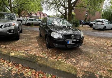 VW Polo 174.000 km 2.500 &euro; dortmund 44328