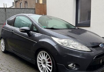 Ford Fiesta 204.284 km 3.400 &euro; Recklinghausen 45663