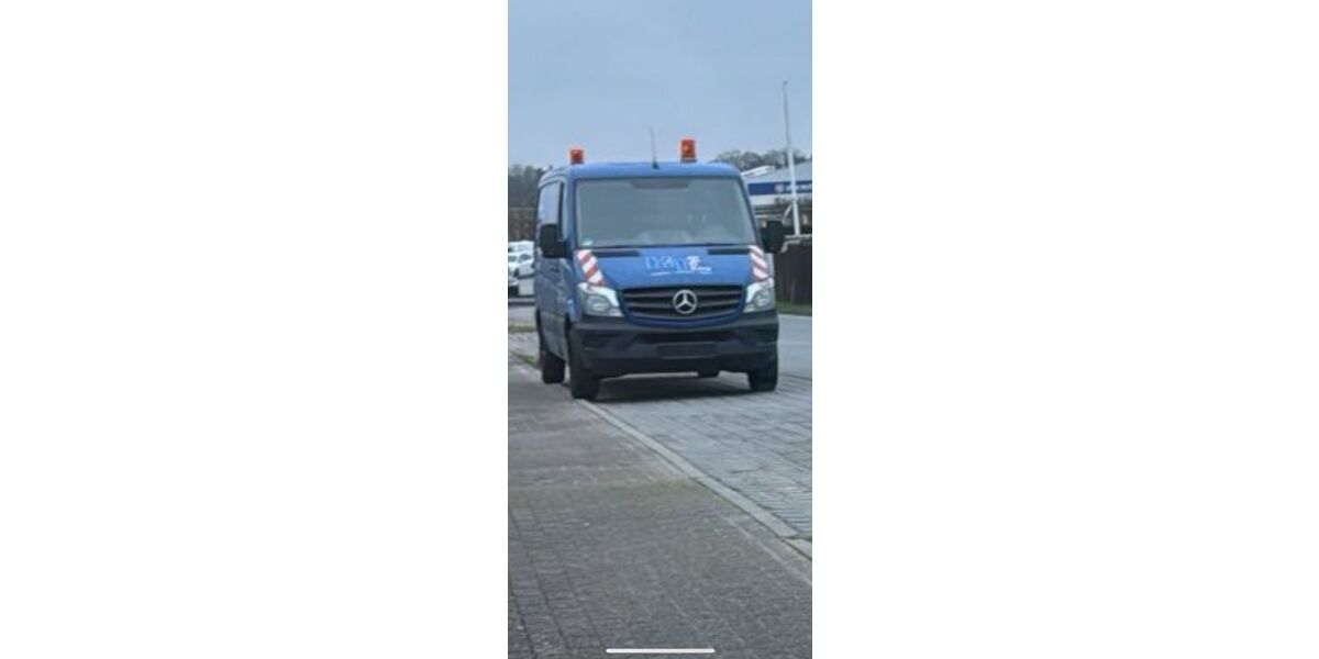 Mercedes-Benz Sprinter 331.000 km 7.200 &euro; Dortmund 44267