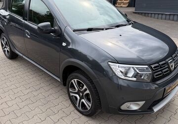 Dacia Sandero 69.000 km 10.690 &euro; Dortmund 44319