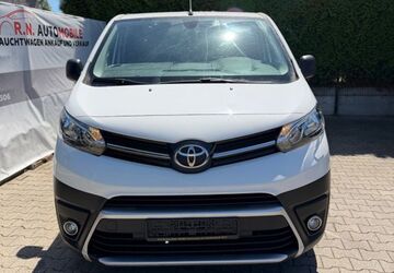 Toyota Proace (Verso) 172.944 km 10.300 &euro; Dortmund 44388
