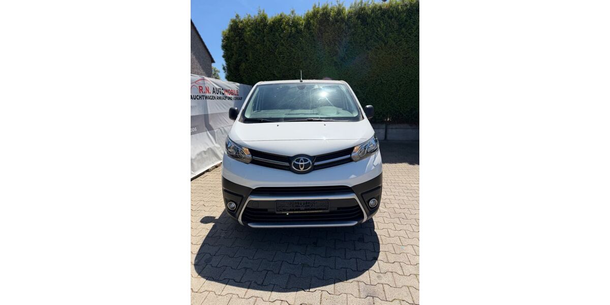 Toyota Proace (Verso) 172.944 km 10.300 &euro; Dortmund 44388