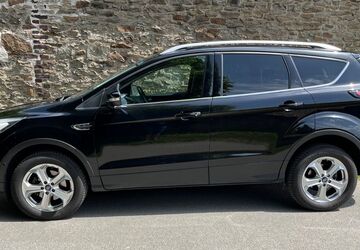 Ford Kuga 89.000 km 10.900 &euro; Dortmund 44227
