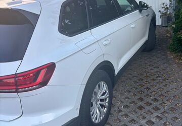 VW Touareg 129.000 km 28.000 &euro; Dortmund 44288
