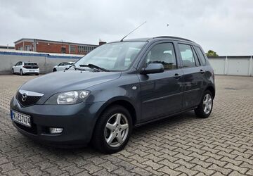 Mazda 2 174.900 km 2.300 &euro; Menden 58706