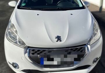 Peugeot 208 109.888 km 5.900 &euro; Dortmund 44379