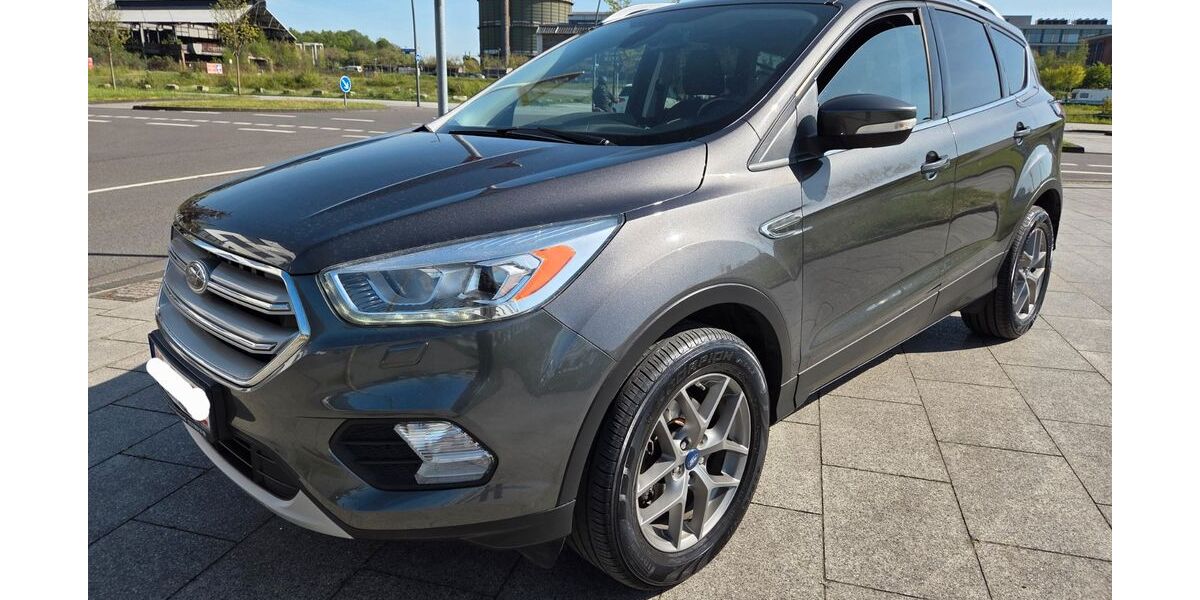 Ford Kuga 105.747 km 10.990 &euro; Dortmund 44263