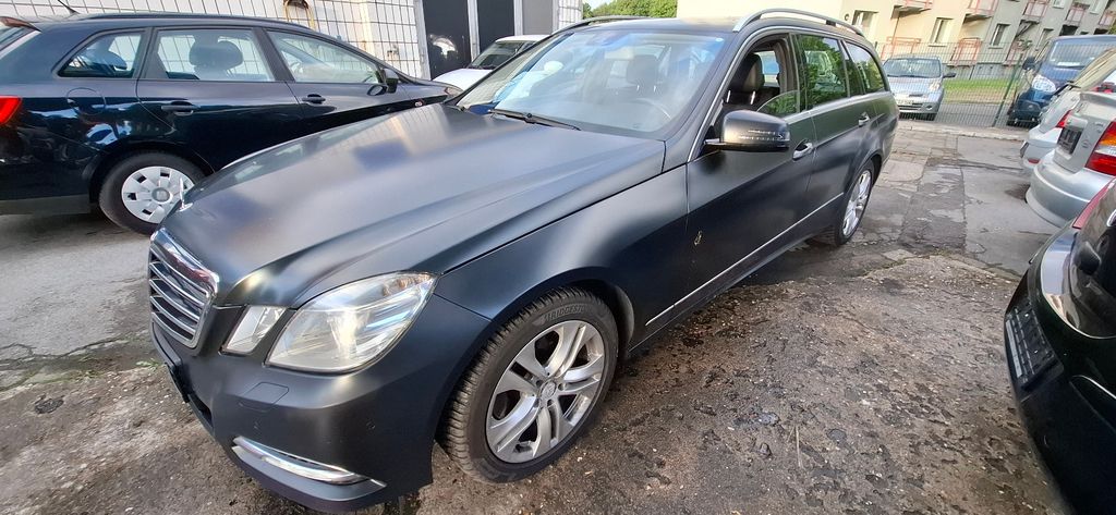 Mercedes-Benz E 300 250.300 km 6.500 &euro; Dortmund 44339