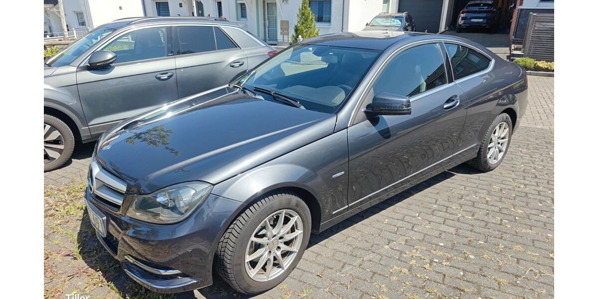 Mercedes-Benz CE 220 118.562 km 13.500 &euro; Dortmund 44359