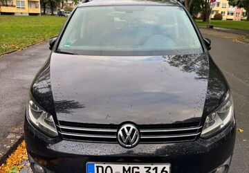 VW Touran 324.650 km 4.900 &euro; Dortmund 44319