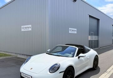 Porsche 992 3.174 km 192.900 &euro; Dortmund 44143