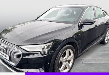 Audi e-tron 26.800 km 33.977 &euro; Dortmund 44143