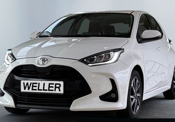 Toyota Yaris 30.585 km 18.222 &euro; Dortmund 44143