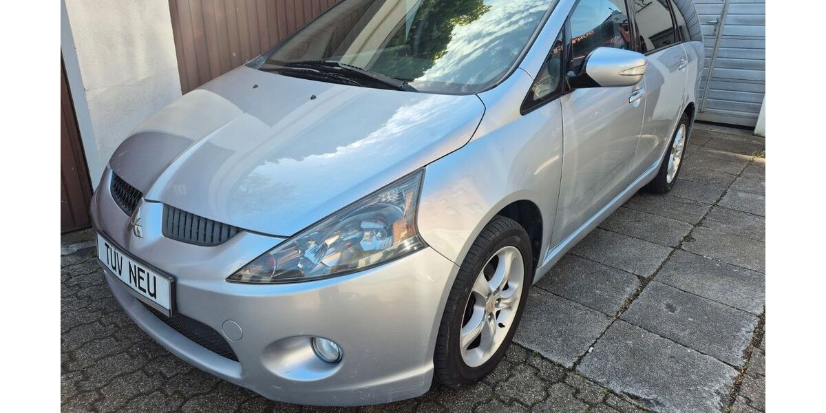 Mitsubishi Grandis 181.000 km 2.490 &euro; Sprockhövel 45549
