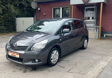 Toyota Verso 138.856 km 8.999 &euro; Datteln 45711