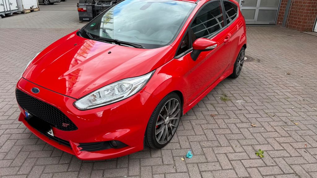 Ford Fiesta 192.000 km 5.500 &euro; Bochum 44892