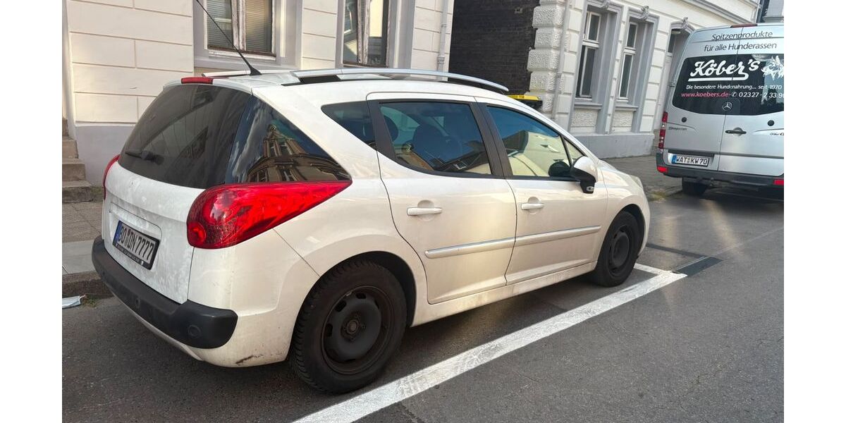 Peugeot 207 242.000 km 1.899 &euro; Bochum 44866
