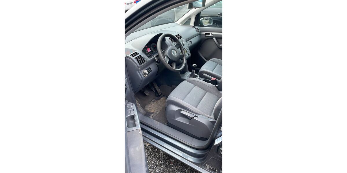 VW Touran 187.188 km 2.500 &euro; Dortmund 44388