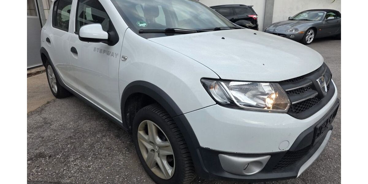 Dacia Sandero 54.330 km 5.650 &euro; Gelsenkirchen 45884